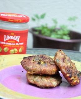 MarocBaba’s Mediterranean Turkey and Olive Burger