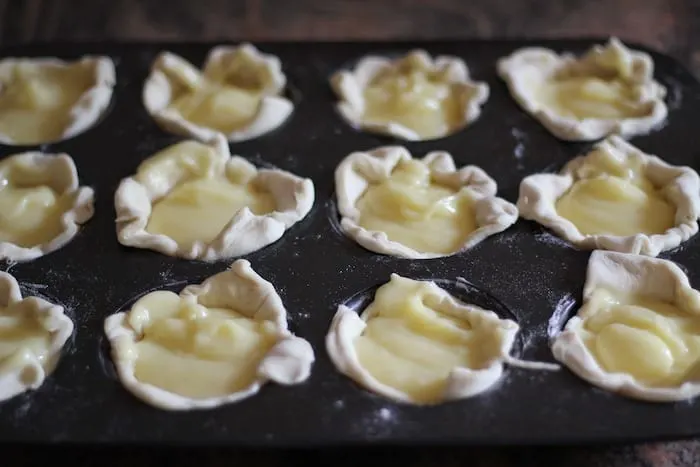 Tart Shells Filled for Pasteis