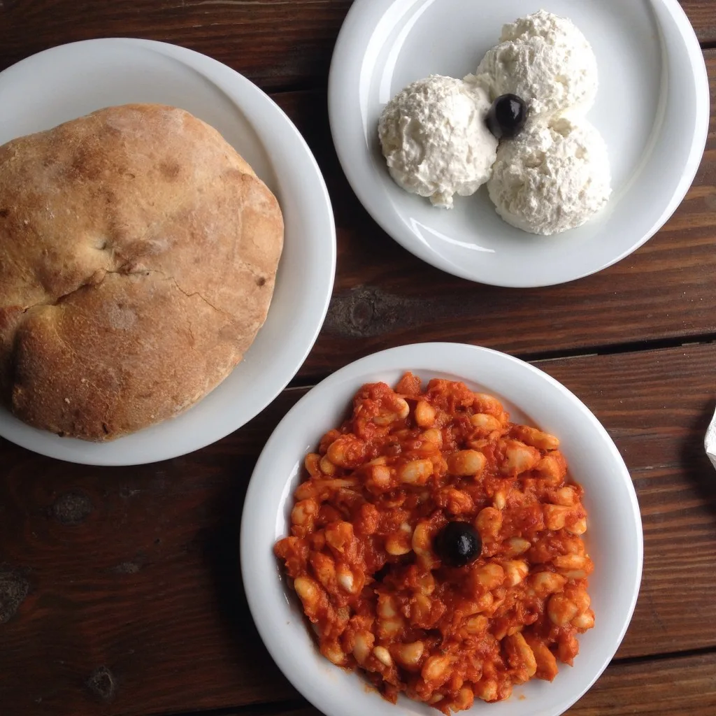 Bulgarian Beans in Tomato Sauce, Cottage Cheese and Bread