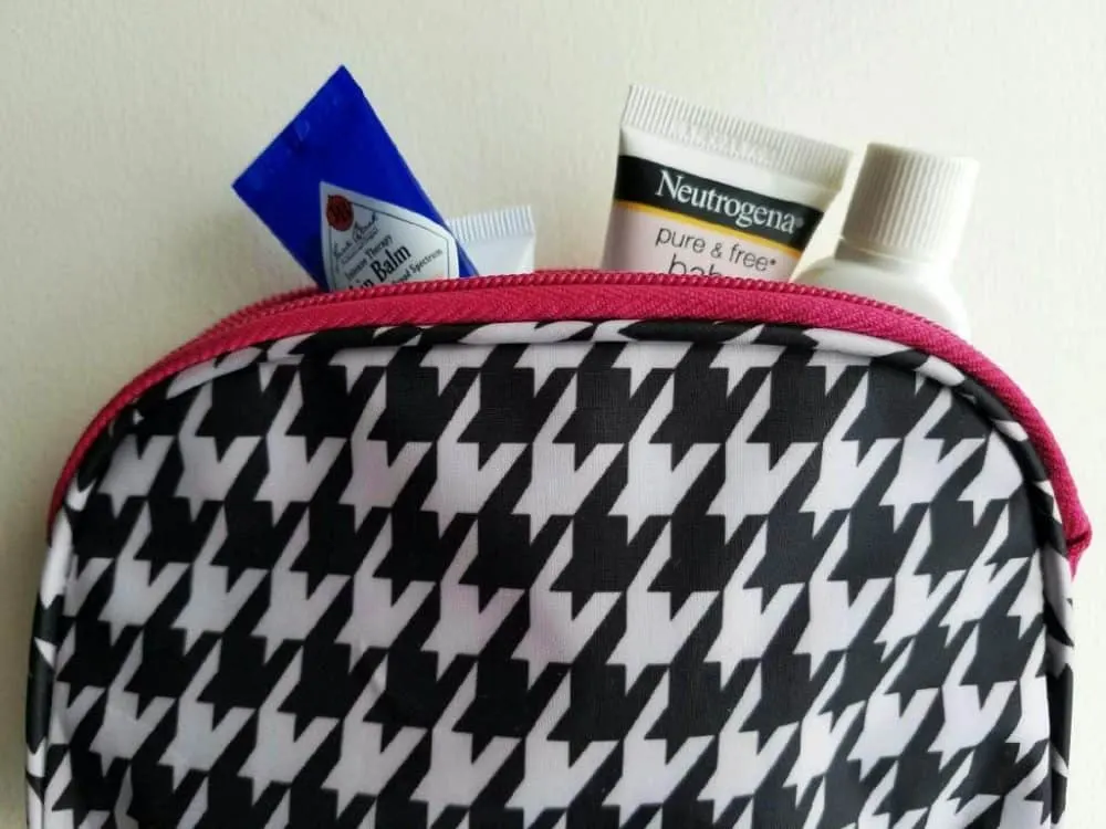 savvy essentials - toiletry bag must haves for travel | marocmama.com