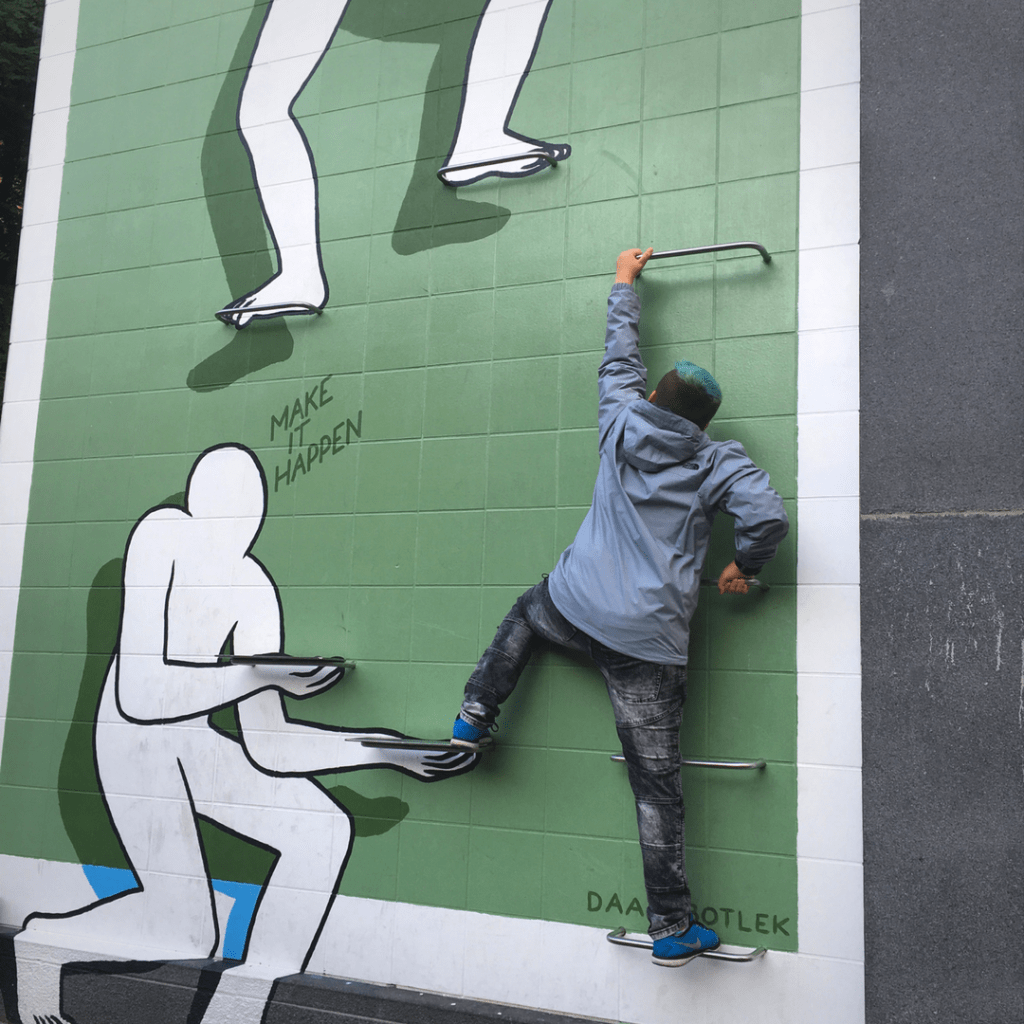 Street Art Walk in Rotterdam