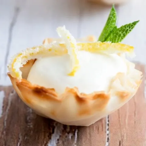 Easy Mini Lemon Cheesecakes