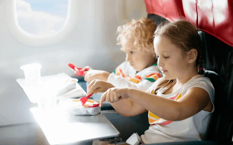 How to Eat Well While Traveling With Toddlers