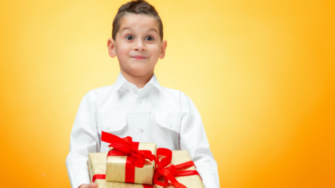 17 Eid Gifts for Boys that Don’t Have a Screen!