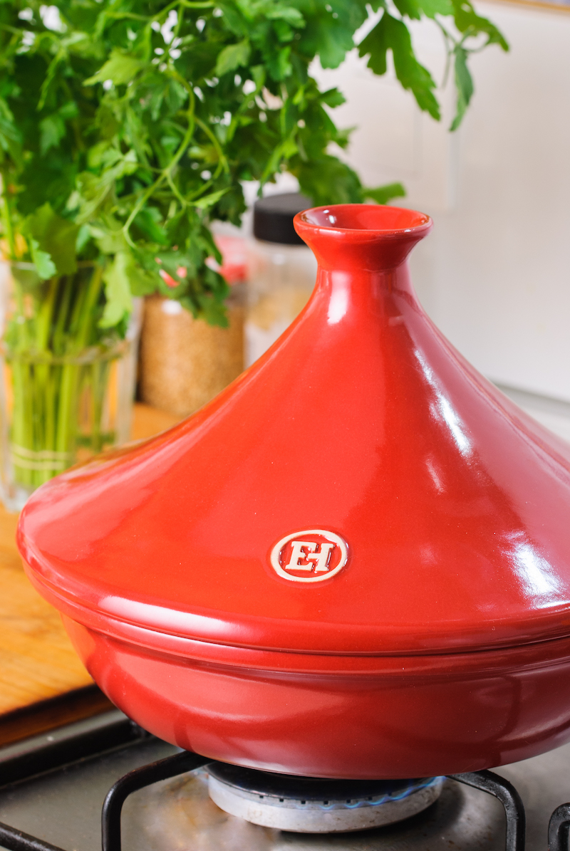 Emile Henry Made In France Flame Tagine, 3.7 quart, Burgundy