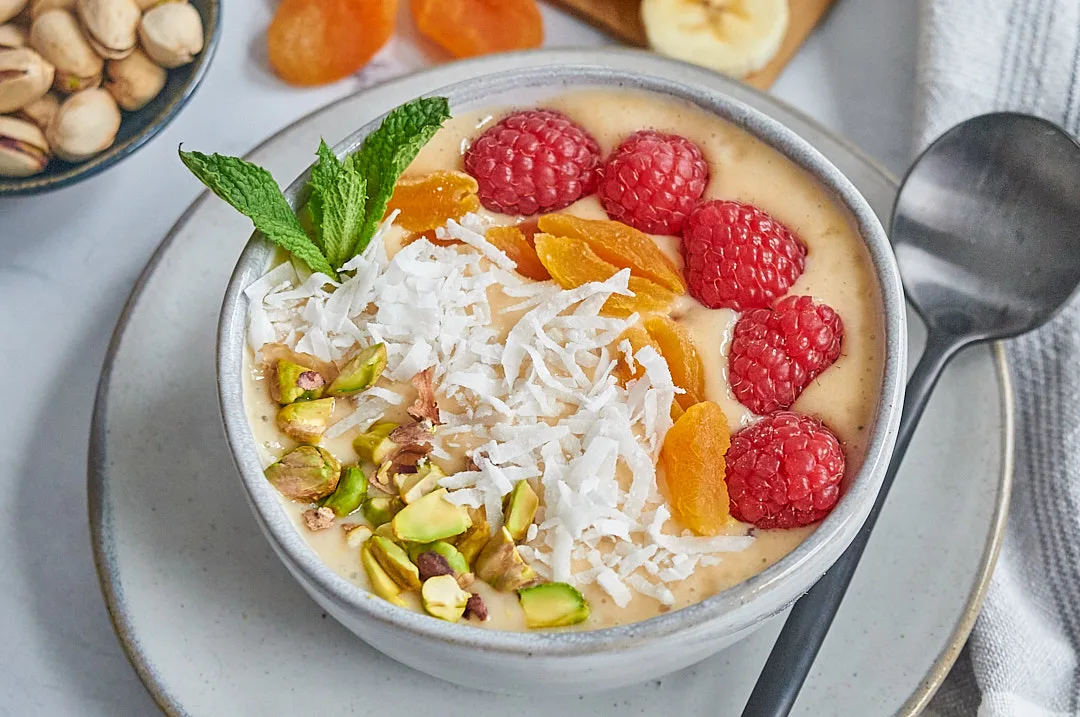 Apricot Smoothie Bowl