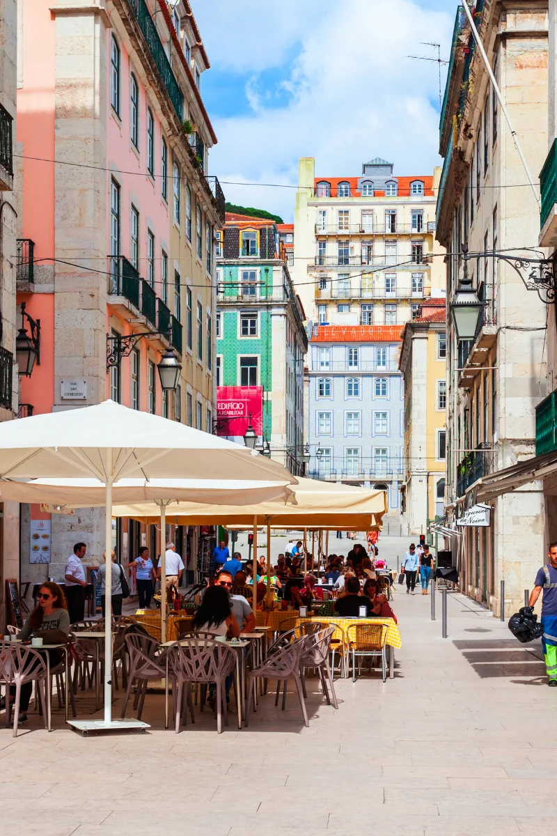 al fresco dine in restaurant that you can visit during your 3 days in Seville