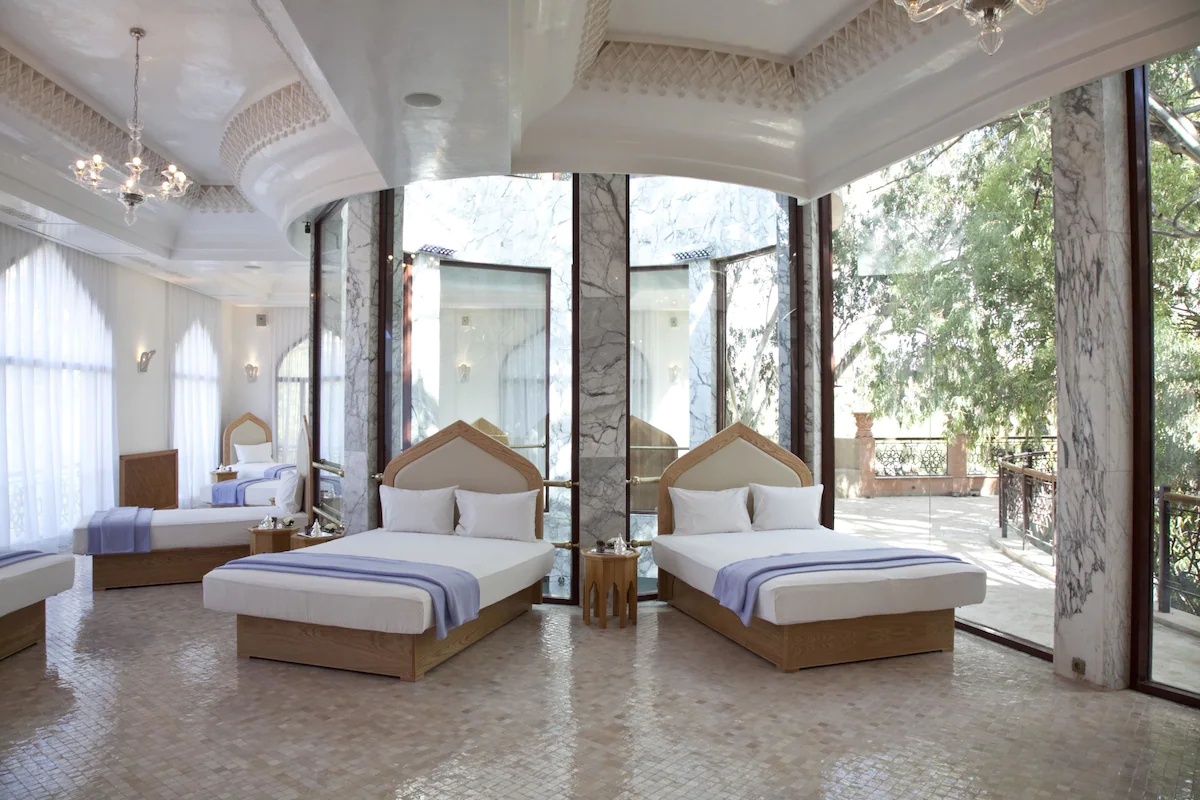 Couples treatment rooms, steam room, Turkish bath, hydrotherapy at Es Saadi Marrakech