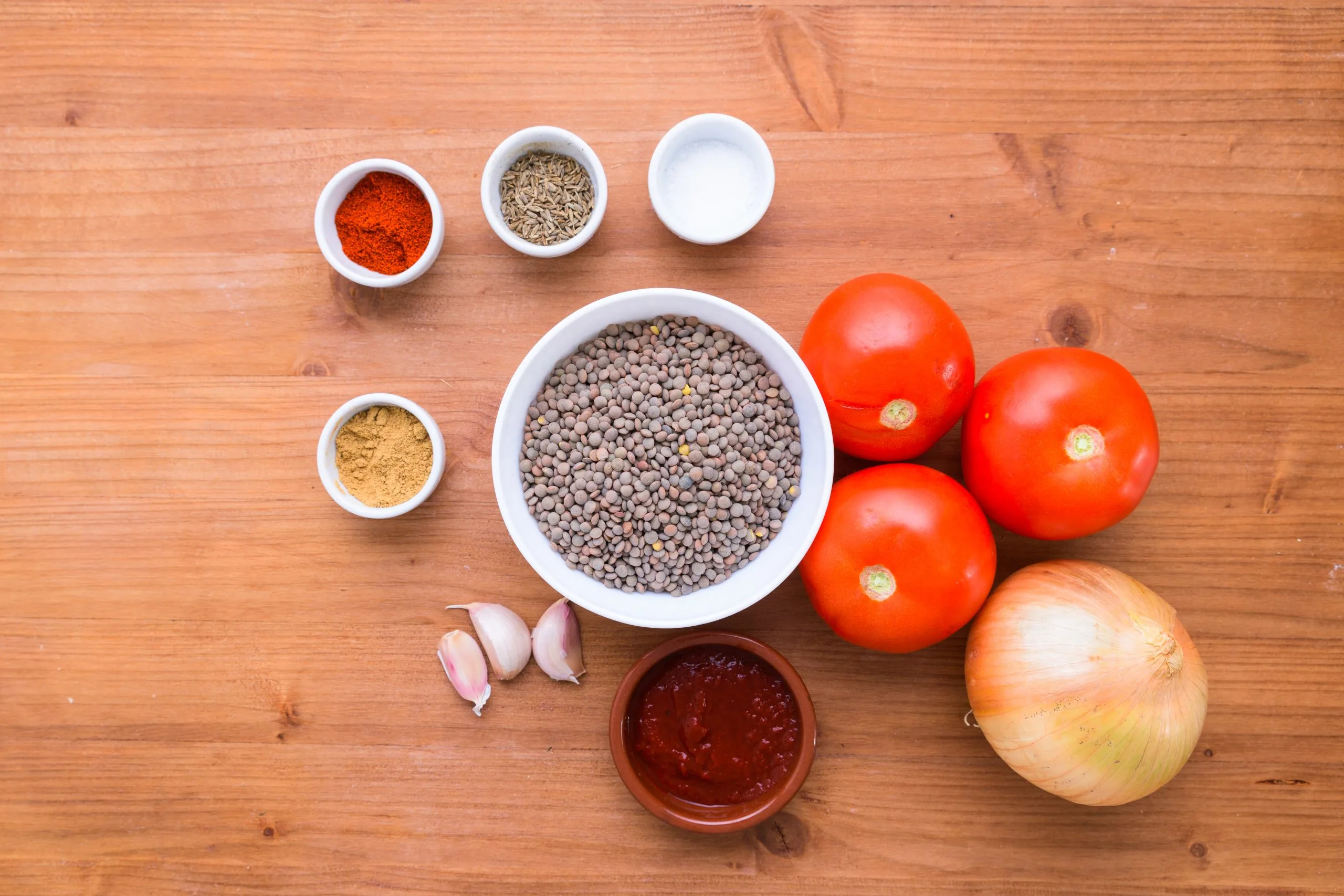 Ingredients for making Moroccan lentils with caramelized onions