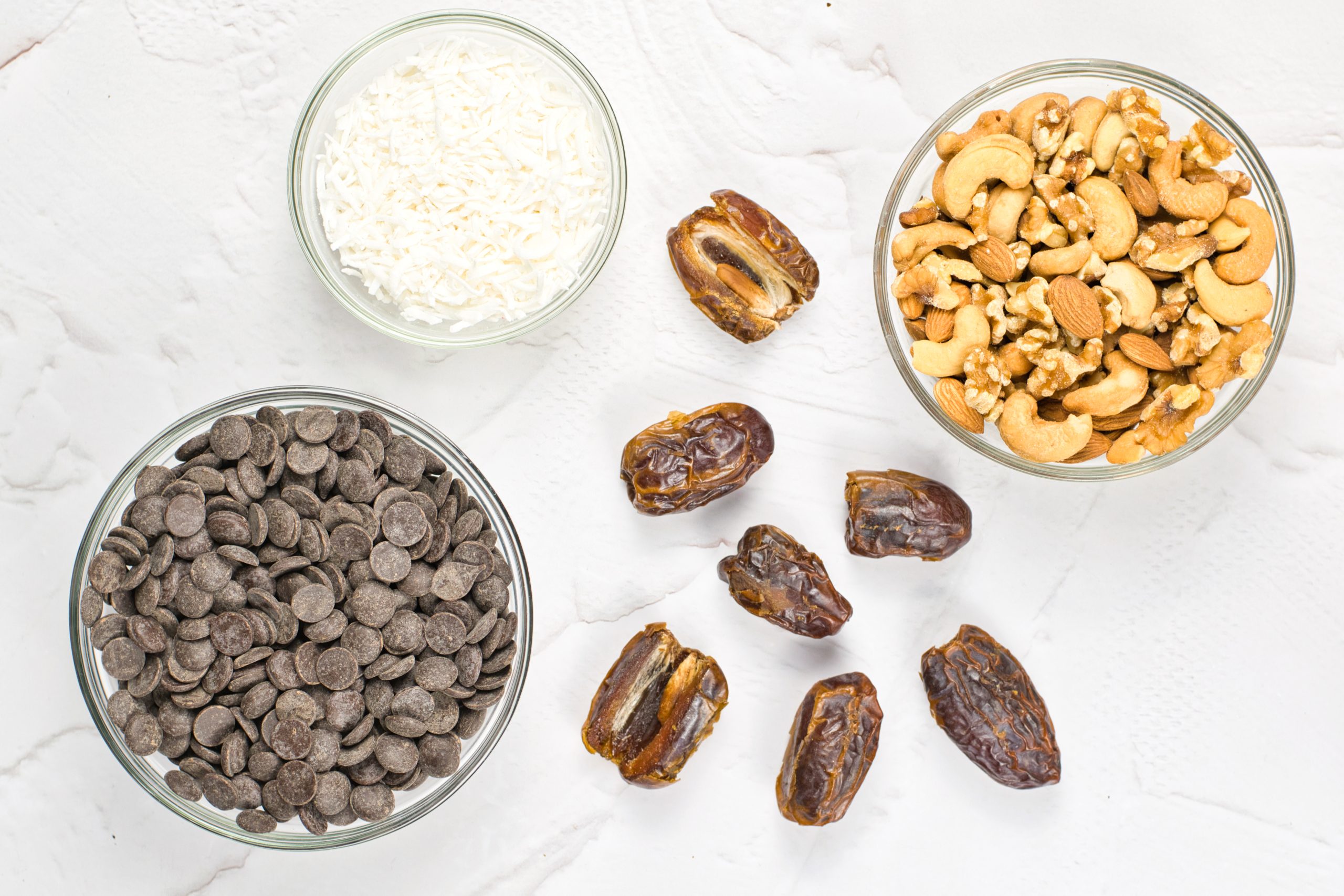 Ingredients in making chocolate date bars